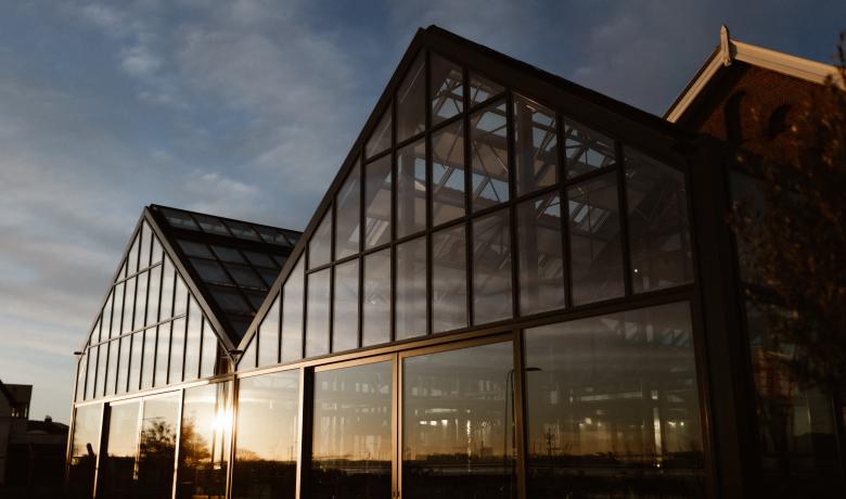 Forzon bouwt een restaurant in een serre Torpedoloods Hoek van Holland